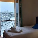 펜션 Marina De *