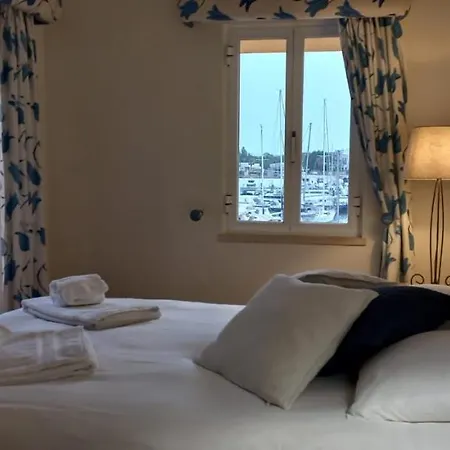 Marina De Tatil Evi